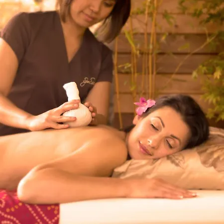 Hotel Plaza Hotel, & Leisure