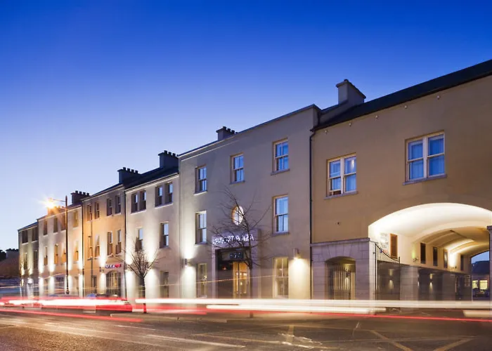 Hotell Plaza Hotel, & Leisure