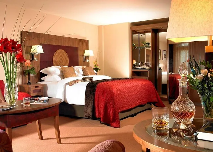 Plaza Hotel, & Leisure 4* Westport
