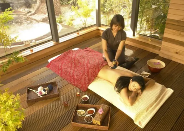 Plaza Hotel, & Leisure Hotell Westport