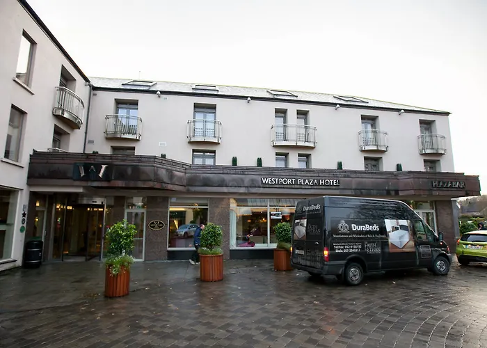 Hotell Plaza Hotel, & Leisure