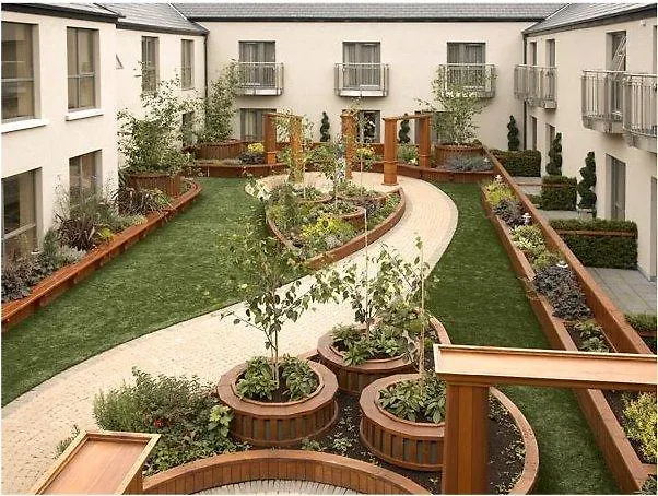 Plaza Hotel, & Leisure 4*