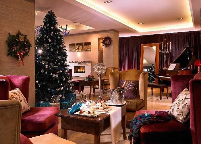 Hotell Plaza Hotel, & Leisure