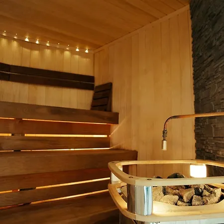 Plaza Hotel, & Leisure Westport