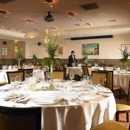 Plaza Hotel, & Leisure 4* Westport