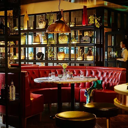 Szálloda Plaza Hotel, & Leisure Westport