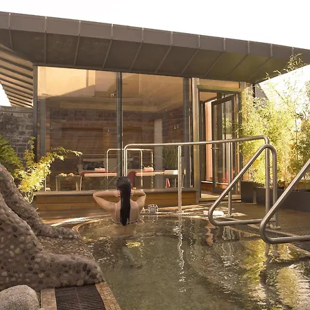 Plaza Hotel, & Leisure Szálloda 4*