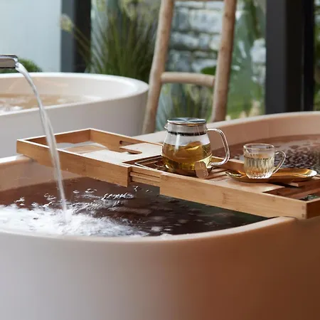 Plaza Hotel, & Leisure Westport