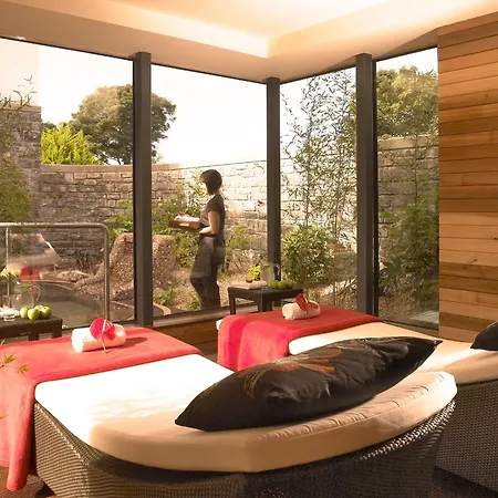 Szálloda Plaza Hotel, & Leisure