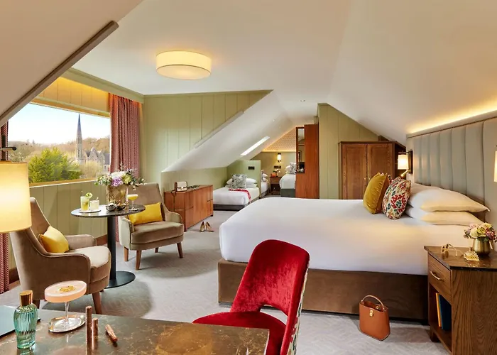 Plaza Hotel, & Leisure