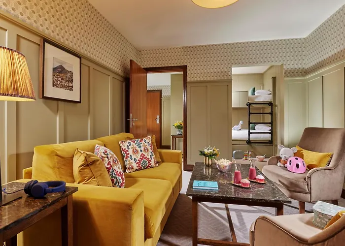 호텔 Plaza Hotel, & Leisure