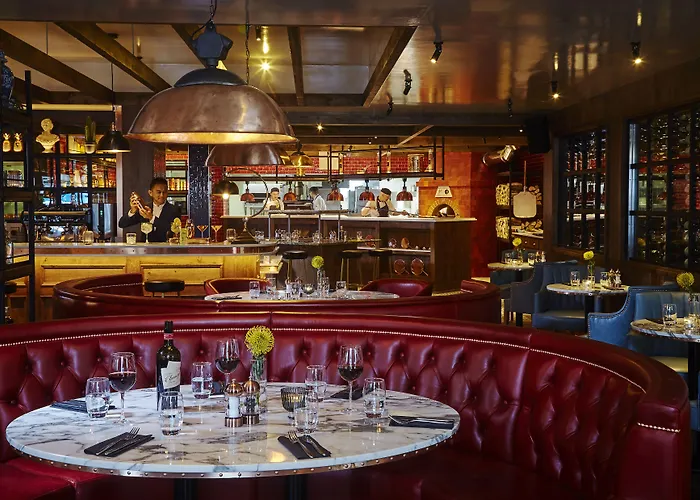 Plaza Hotel, & Leisure 4* 웨스트포트