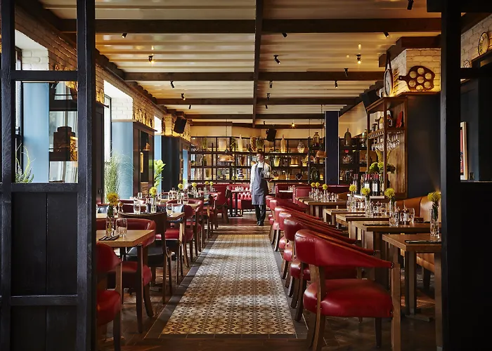 호텔 Plaza Hotel, & Leisure 웨스트포트