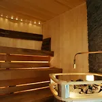 Plaza Hotel, & Leisure ווסטפורט
