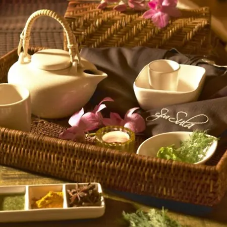 Plaza Hotel, & Leisure Westport