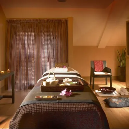 Hotel Plaza Hotel, & Leisure