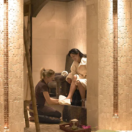 Plaza Hotel, & Leisure 4*