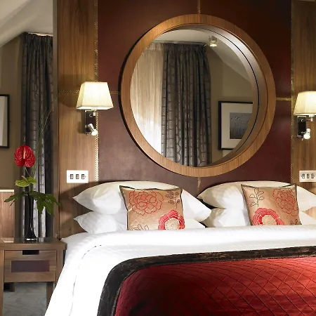 Plaza Hotel, & Leisure