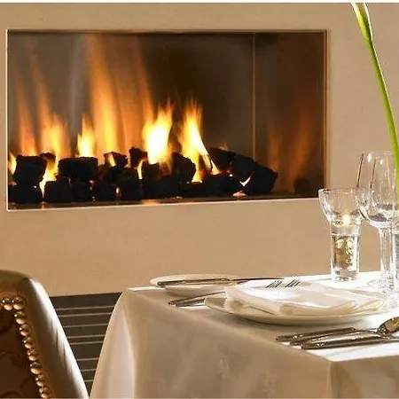 Hotel Plaza Hotel, & Leisure