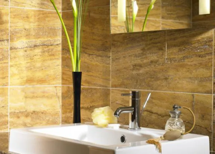 韦斯特波特广场温泉及休闲酒店 4*